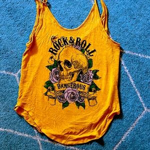 Urban Heritage Med Crop tank